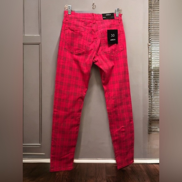 NWT Mens Skinny Slim Fit Comfy Denim Stretch Pants Pink/Black Plaid Size 30 - Picture 2 of 8